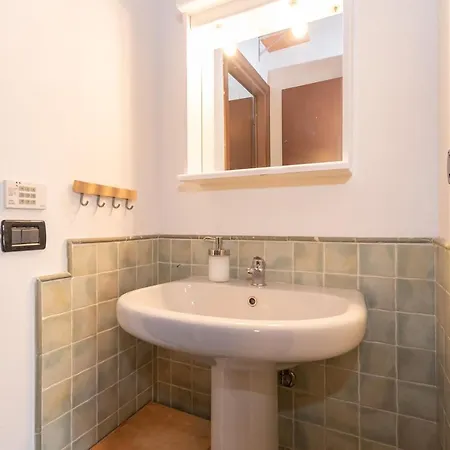 Apartment San Faustino Monolocale - Affitti Brevi Italia