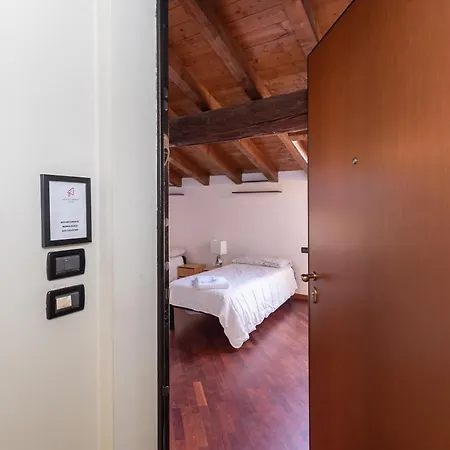 Apartment San Faustino Monolocale - Affitti Brevi Italia