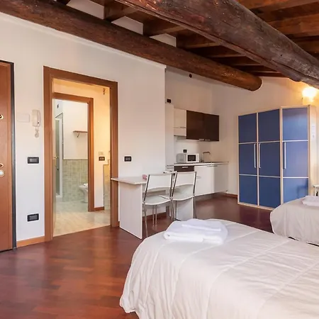 Apartment San Faustino Monolocale - Affitti Brevi Italia *